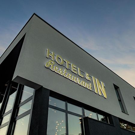 Hotel In Zepce エクステリア 写真