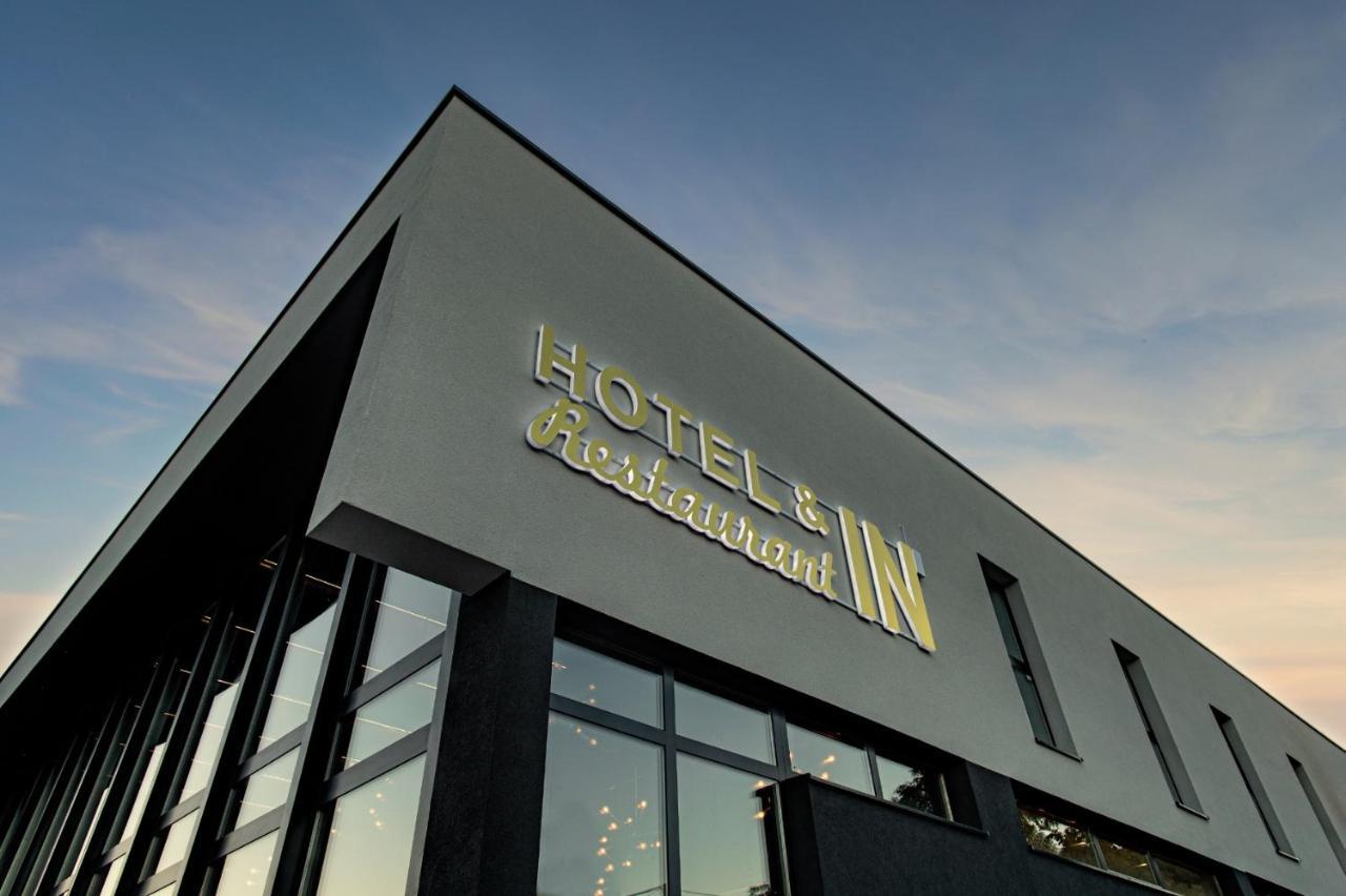 Hotel In Zepce エクステリア 写真