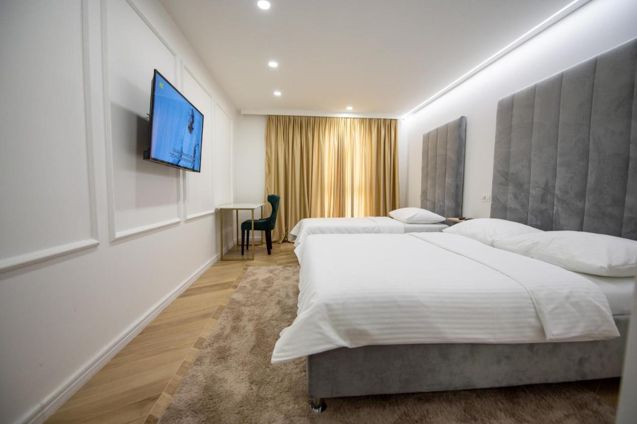 Hotel In Zepce エクステリア 写真