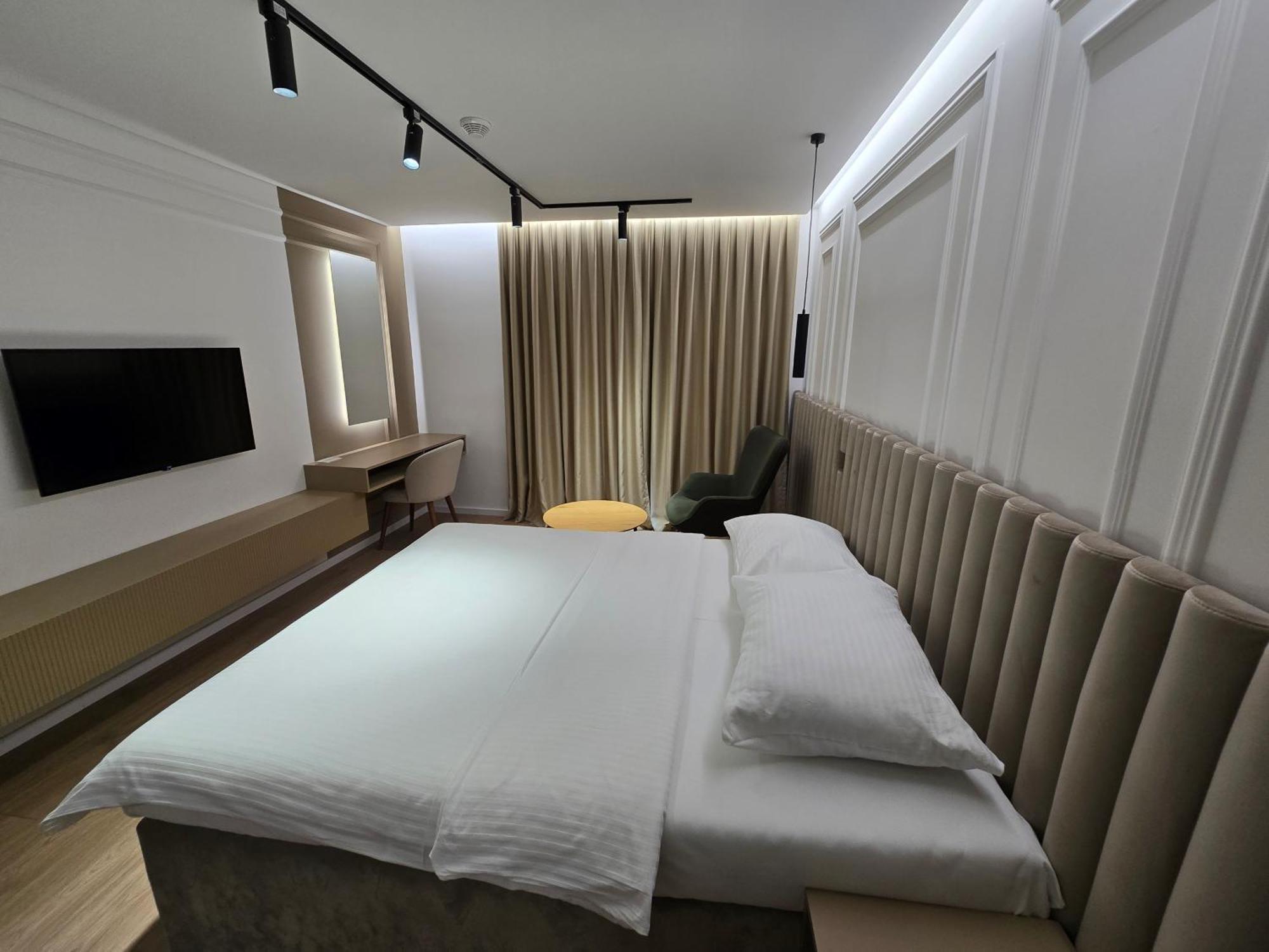 Hotel In Zepce エクステリア 写真